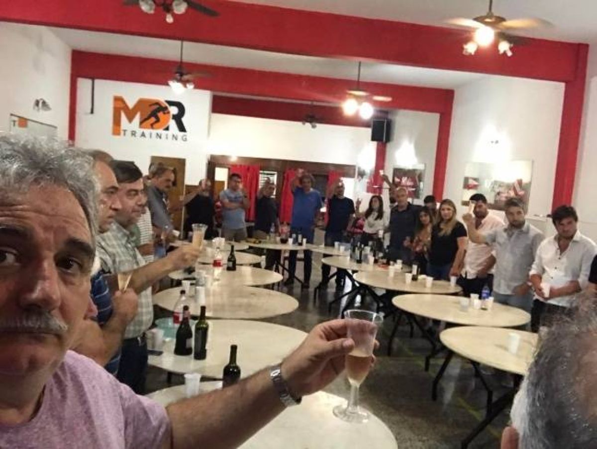 Daniel Ferro) En la sede de la Agrupación Lista Roja se reunieron los integrantes del Frente 1* INDEPENDIENTE