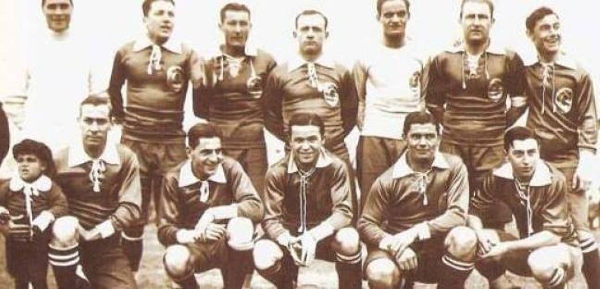 11 DE AGOSTO DE 1928: EL ROJO GOLEABA 4 A 1 AL BARCELONA DE ESPAÑA.-