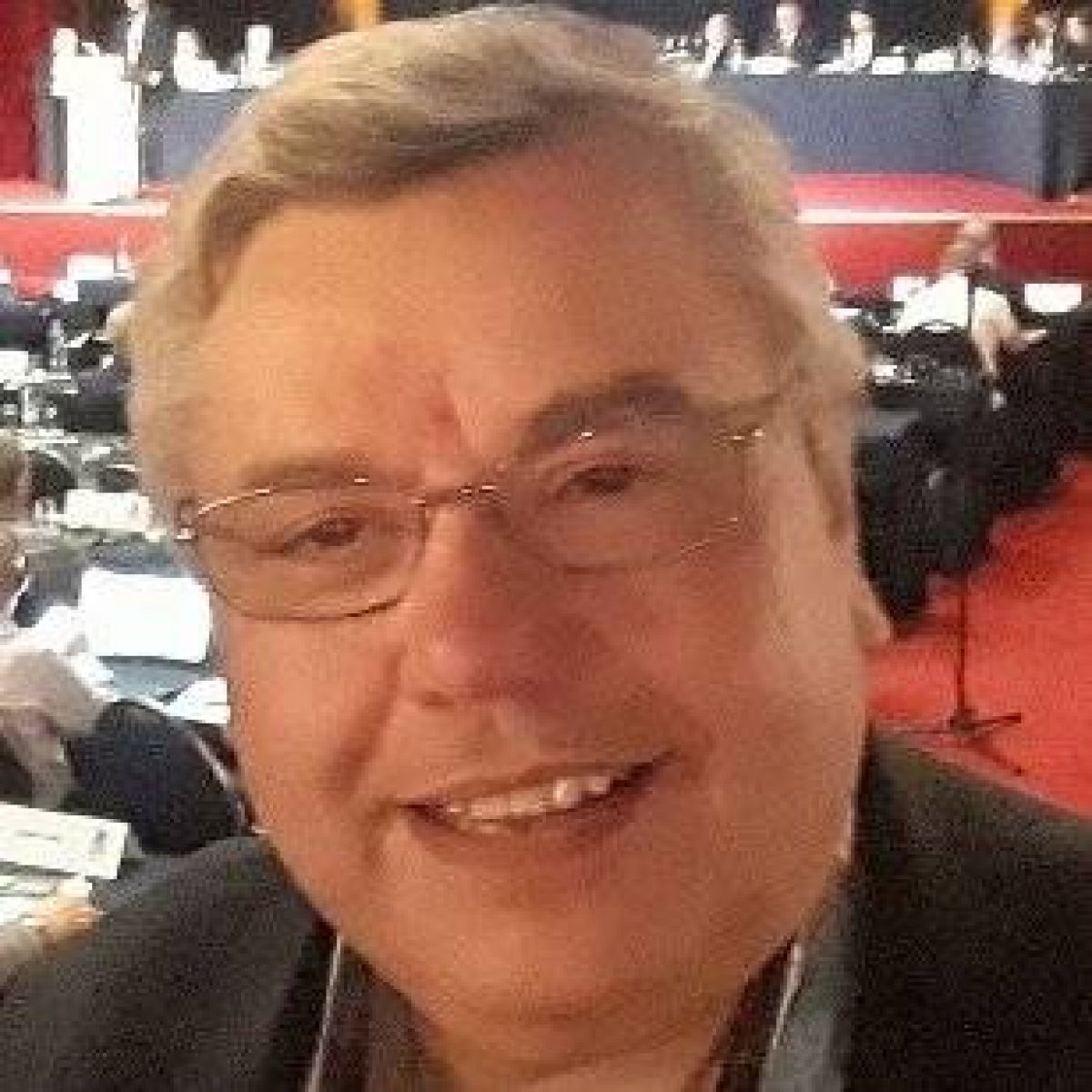 DESDE #URUGUAY, Ernesto Ortiz Gómez @ErnestoOrtizGme · EL PRESIDENTE DEL Círculo de Periodistas Deportivos del Uruguay @CPDUoficial SALUDA A DANIEL GALOTO EN SUS 52 AÑOS EN EL PERIODISMO PROFESIONAL.