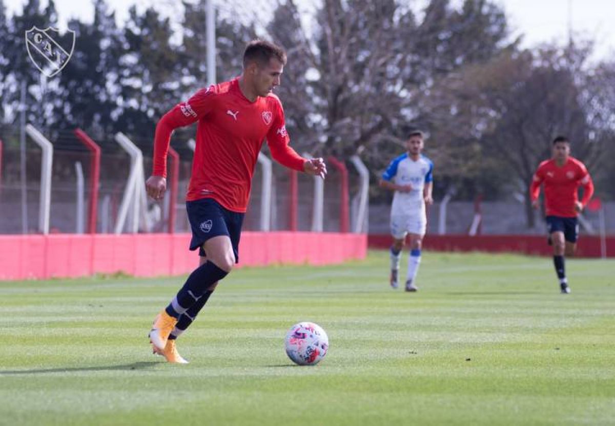 Empate de la Reserva ante el Tomba.-