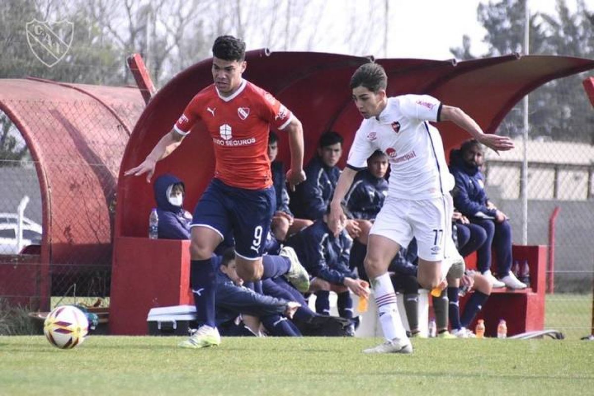 @Independiente Jornada pareja en #Inferiores Vs  Newell's.-