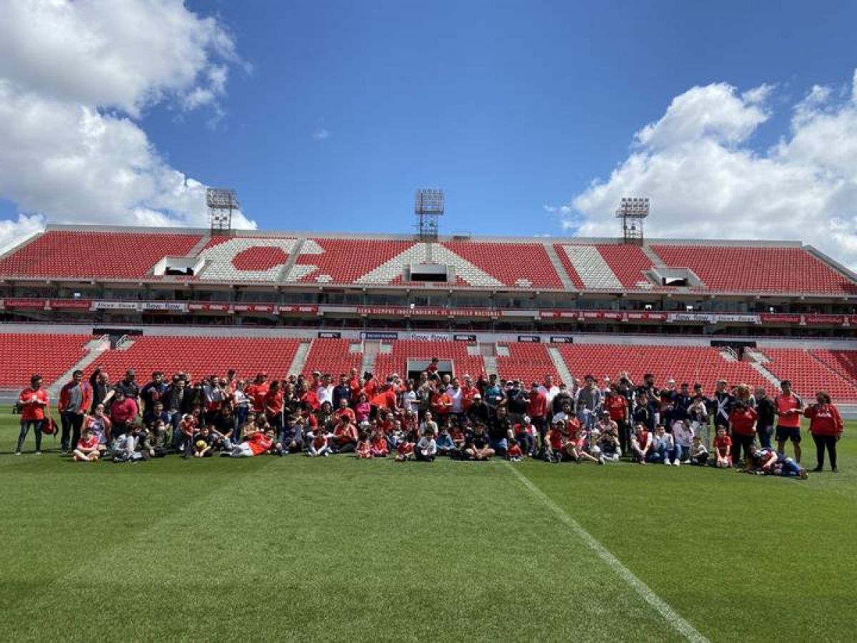 @Leandrototi Socios y socias, segundo turno. Un estadio acorde a la grandeza de nuestra amada institución.