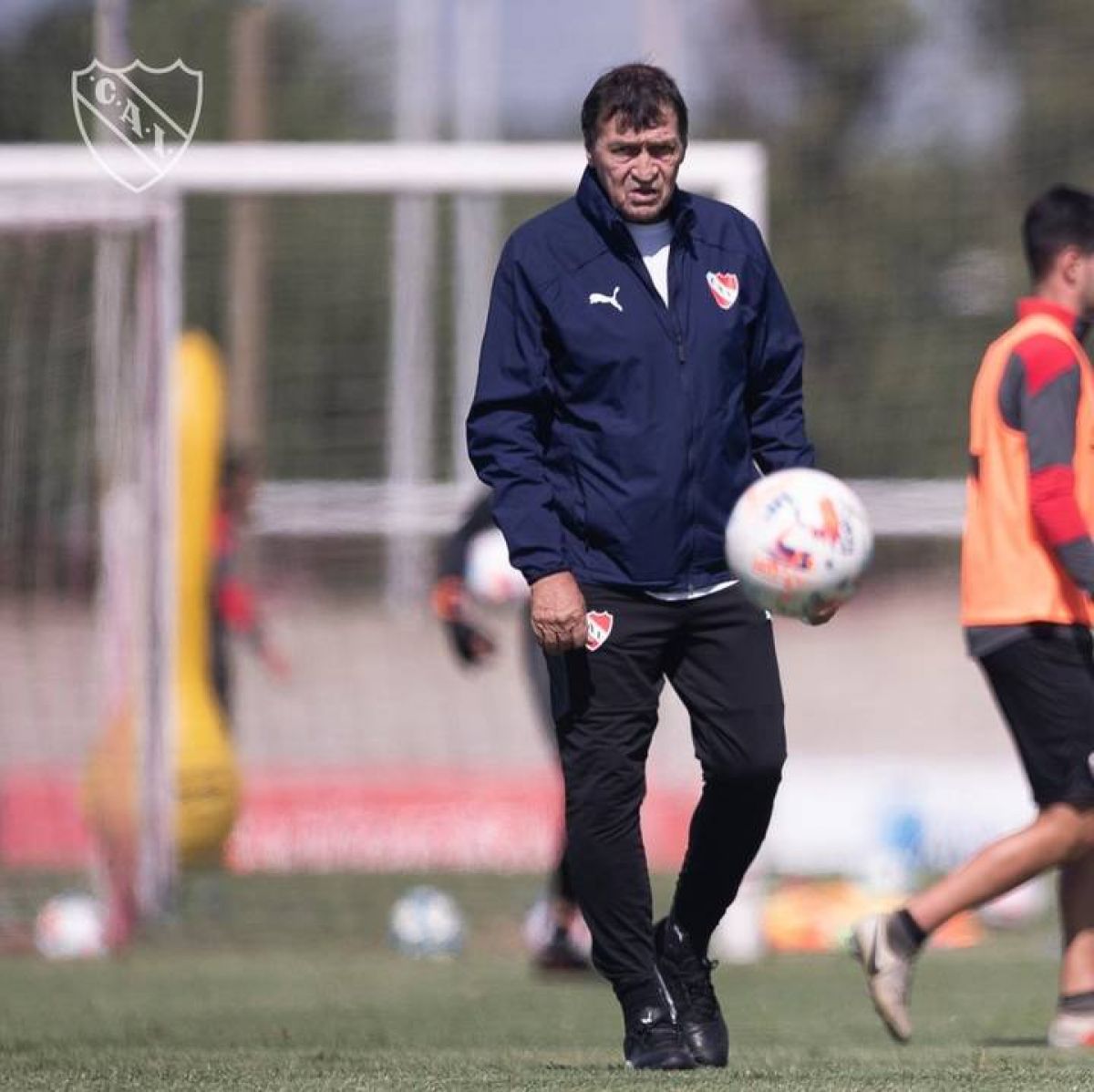 @Independiente Nuestro entrenador @juliofalcionidt y el preparador físico Gustavo Otero...