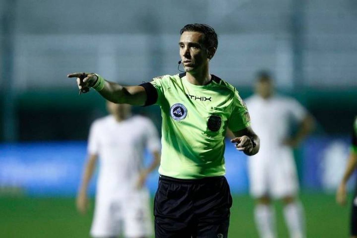 @Mati_Martinez Pablo Dóvalo será el árbitro de #Independiente vs #DefensaYJusticia