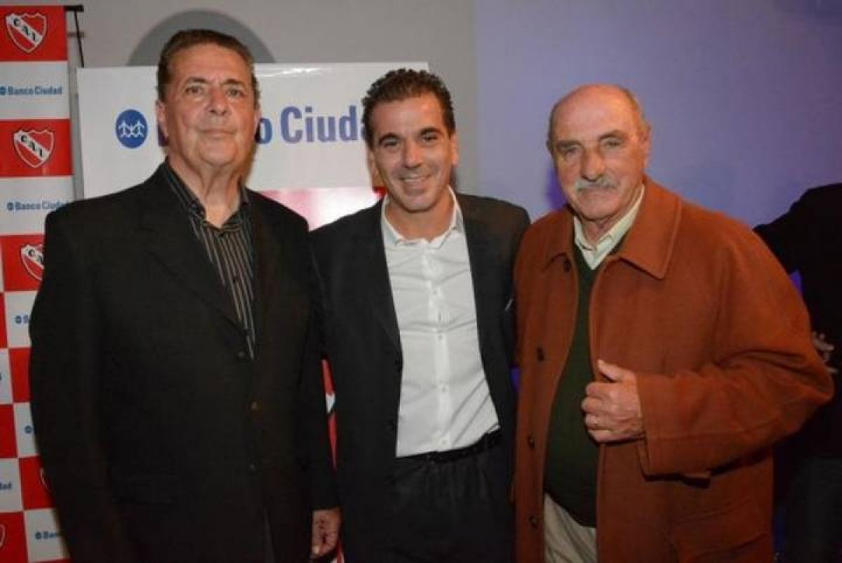 Cristian Ritondo @cristianritondo) #COVID 19: EX DIRECTIVO DE #INDEPENDIENTE PENDIENTE DEL HISOPADO...