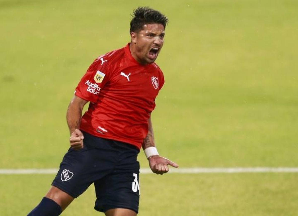 @rsvolpi ) Palacios llegó a los 5 goles con la camiseta de #Independiente.
