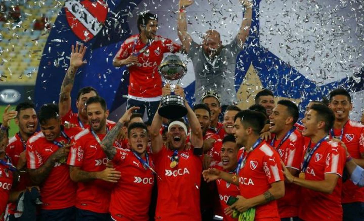SUBCOMISIÓN DE "HISTORIA Y MUSEO DEL CLUB ATLÉTICO #INDEPENDIENTE": "¡FELIZ AÑO 2021 Y GLORIOSOS 116 AÑOS BIEN ROJOS!