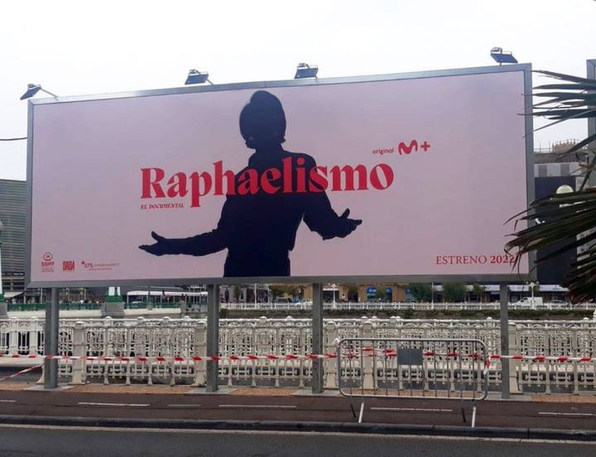 #JUEVES - DANIEL GALOTO Y SUS PROGRAMAS MUSICALES EN #ESPAÑA #SPAIN ... ¡CONECTÁTE! "@44millones" y "#Raphael Infinito" en FM #Villaverde de #España .- @RAPHAELartista @villaverdefm .-