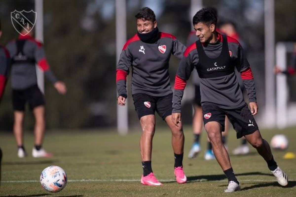 @Independiente Última práctica antes de San Juan... Que mañana cueste lo que cueste...