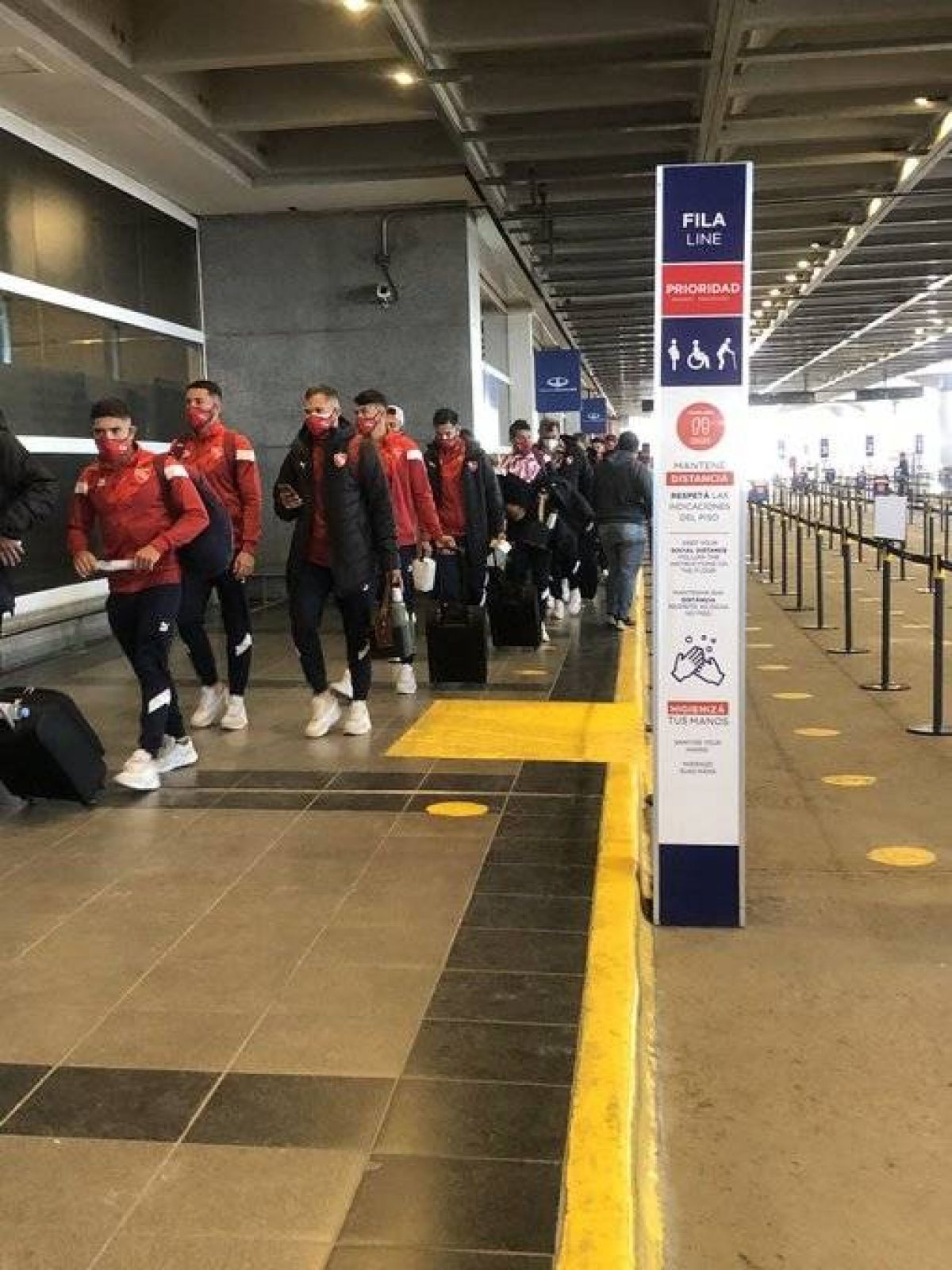 @GusMedina9 #Independiente Se va Independiente a San Juan.-