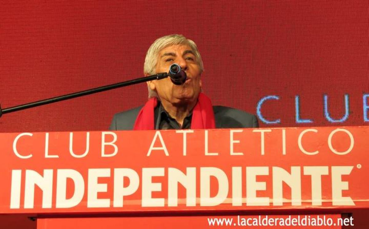 Moyano: "Con el fútbol habría que acompañar lo que dice el gobierno".