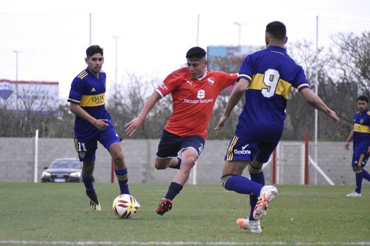 Inferiores 2021 DURA JORNADA ANTE BOCA.-