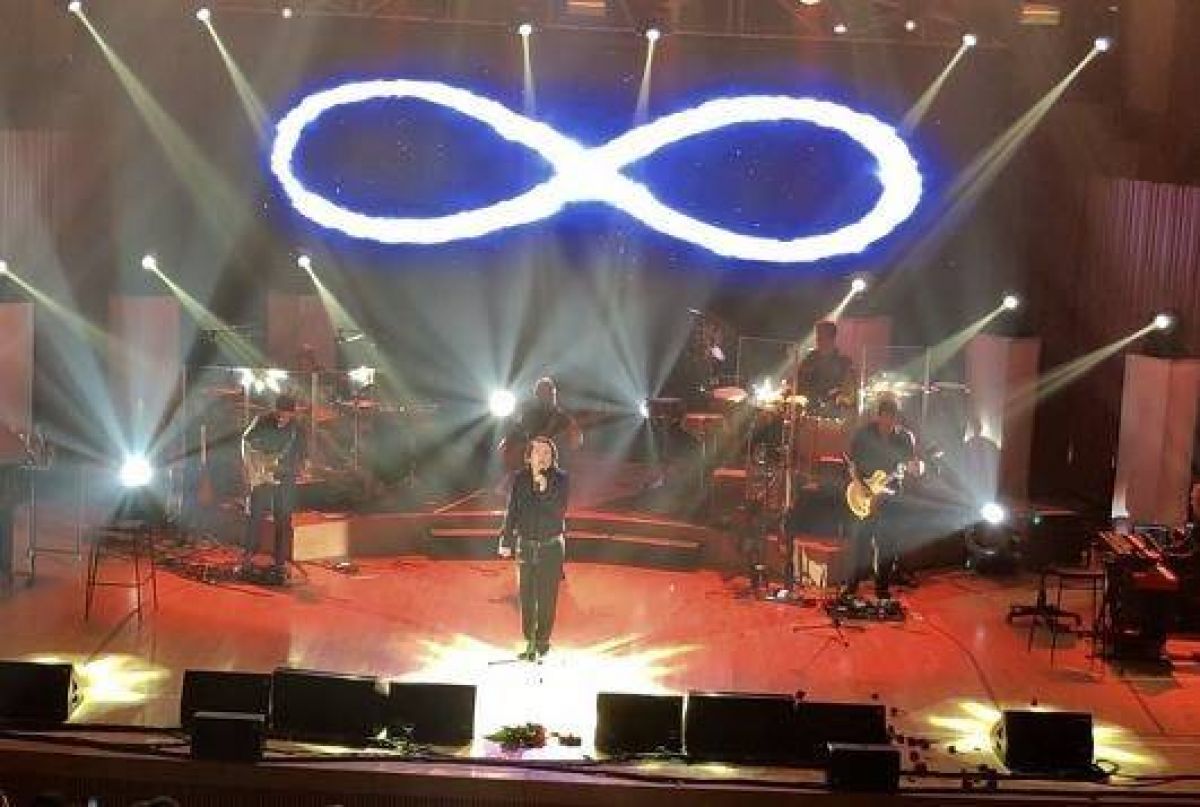 HORARIOS DE NUESTROS PROGRAMAS MUSICALES) "@44MILLONES" CON MÚSICA DEL "CARIBE" Y "#RAPHAEL INFINITO" CON EL INSUPERABLE @RAPHAELartista .-