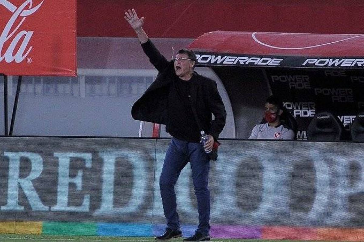 @gastonedul Sobre Julio César Falcioni.