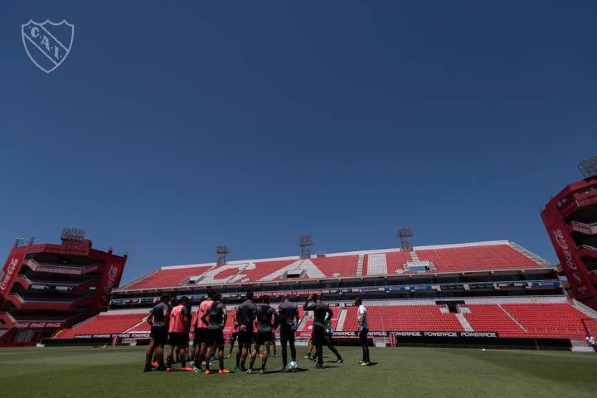 El Rojo entrenó y quedó concentrado de cara al duelo del domingo ante Arsenal.