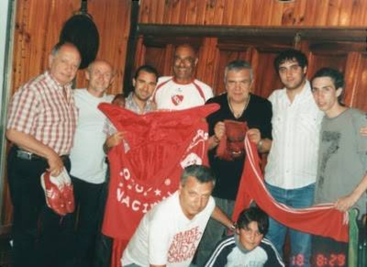 @AgrupIndepte) Enviamos nuestro más sentido pésame a la familia, amigos y conocidos por el fallecimiento de Alfredo Cuedo...