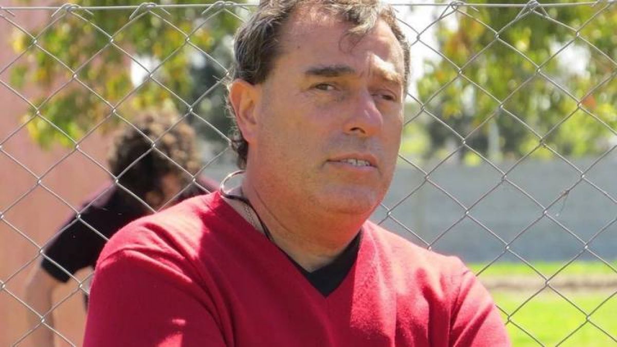 @Mati_Martinez) Jorge “Puma” Damiani, Secretario Deportivo de #Independiente pidió licencia en su cargo y próximamente renunciará de manera formal.