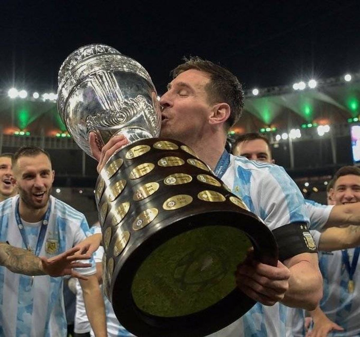 "EL MAESTRO LO HA DICHO"... (MAGISTER DIXIT).-
