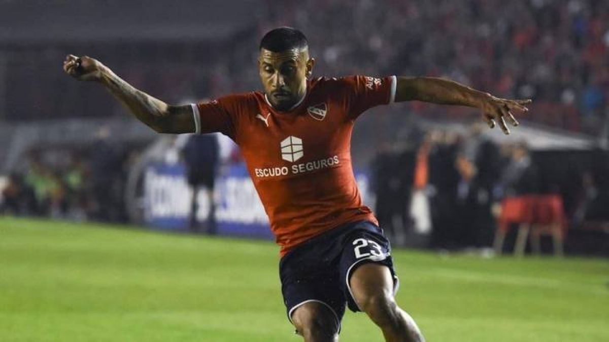 @GuidoSacarelo En las últimas horas, #Independiente pagó a Aldosivi...