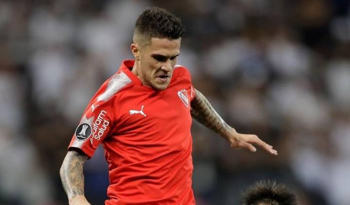 @JuanchiEgido18) Los dirigentes de #Independiente desean reunirse con el representante de Fabricio Bustos para renovarle el contrato.
