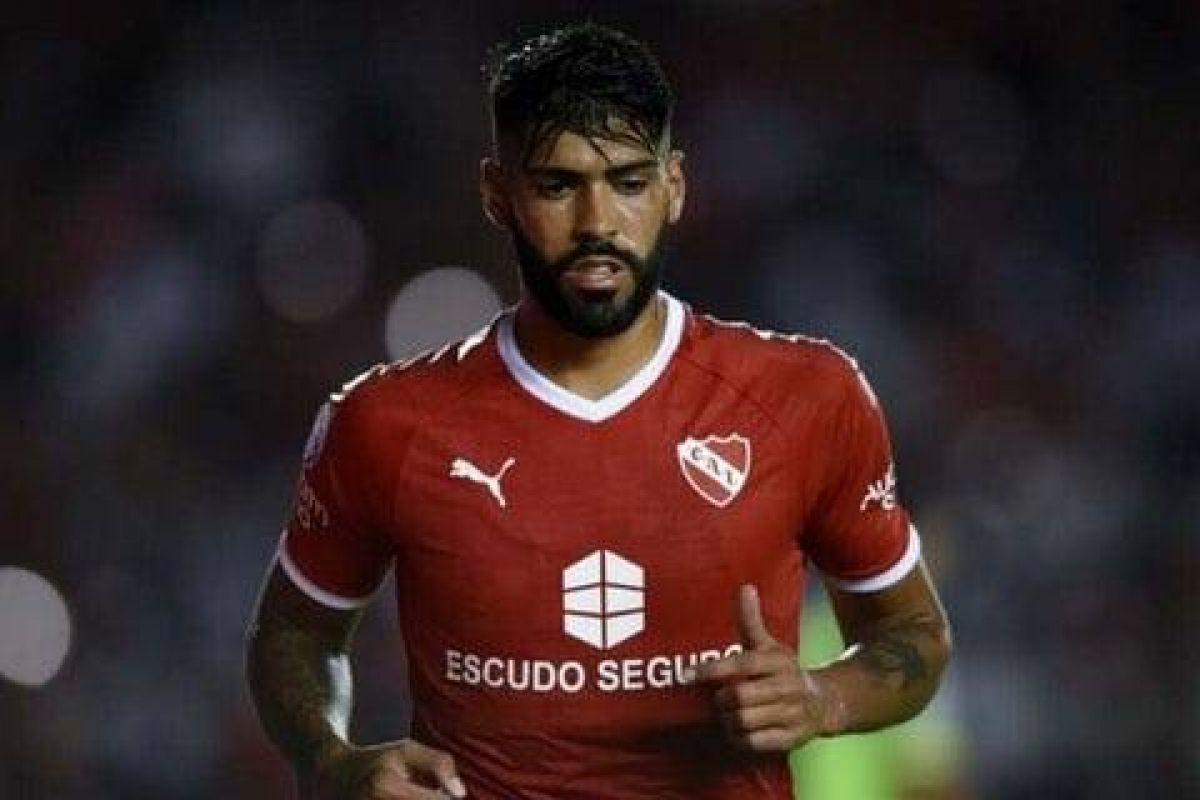 @facujauregui #Libertad de Paraguay tiene en carpeta a Alexander Barboza.