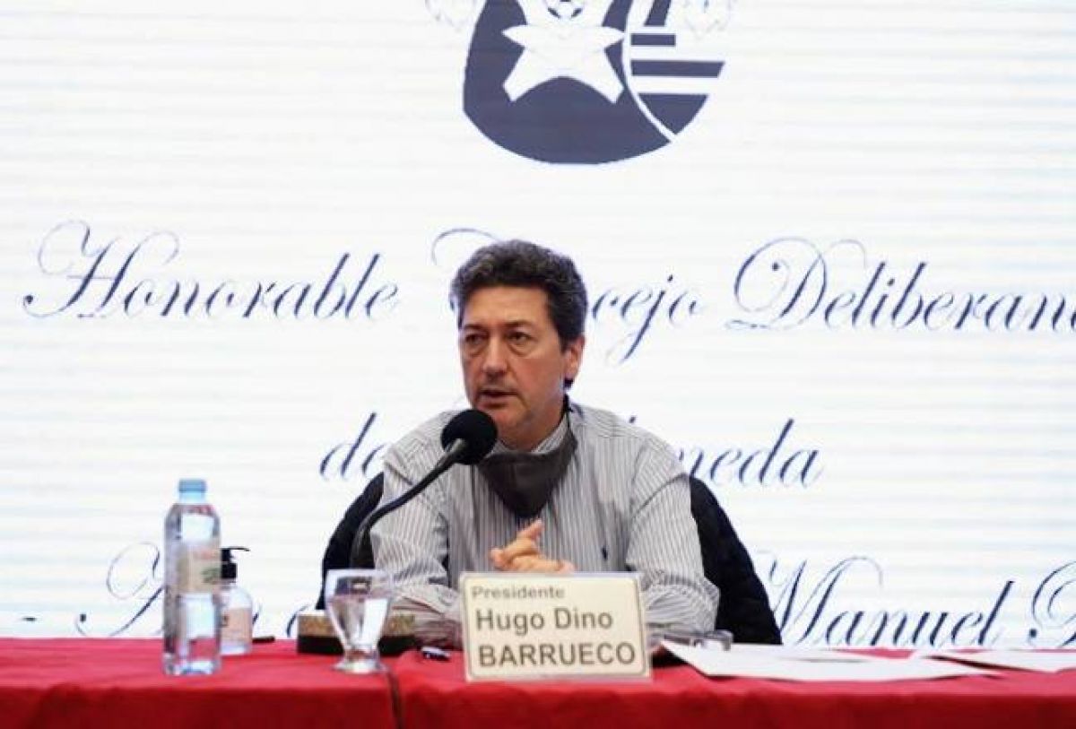 "Honorable Concejo Deliberante de Avellaneda") Hugo Dino Barrueco saluda a todo el pueblo de #Avellaneda.