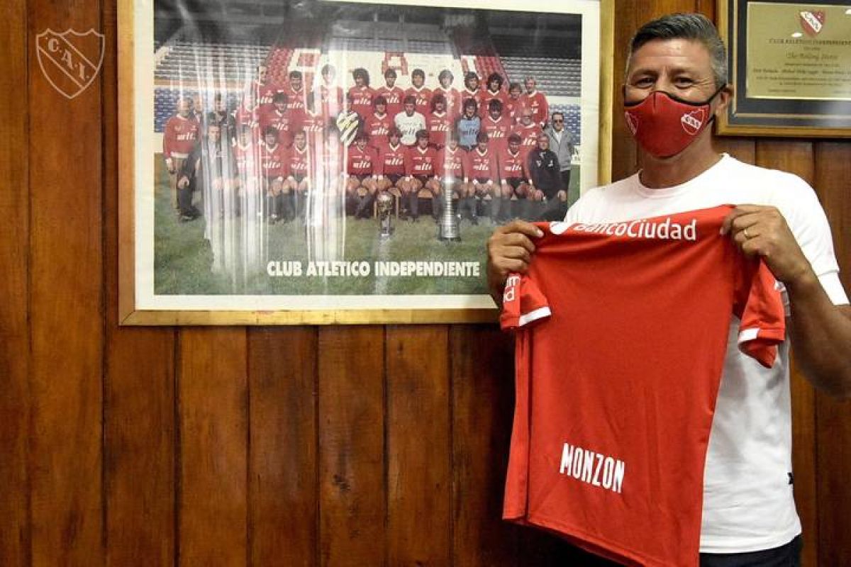 ¡MONCHO ESTÁ EN CASA!