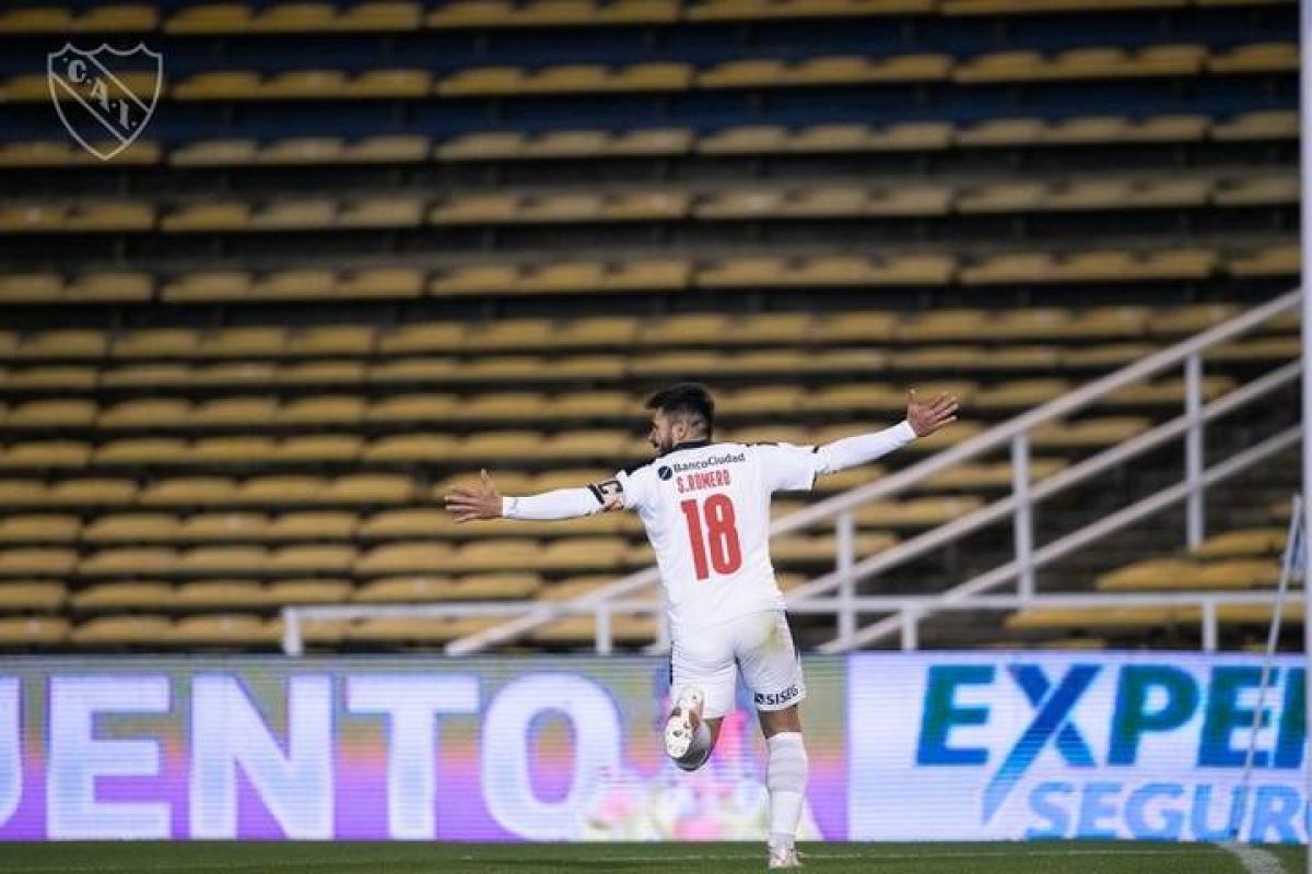 Silvio Romero ganó el #BalonDePotrero.-