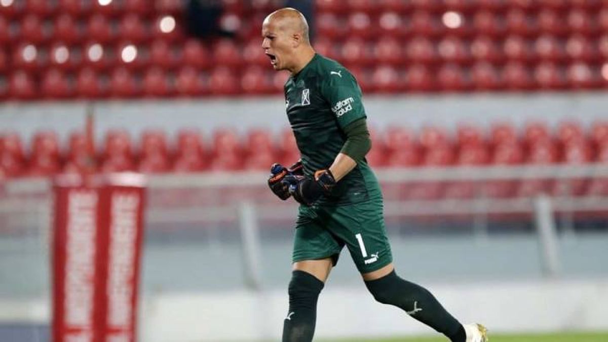 "TYC SPORTS", WEB) #Independiente: Sebastián Sosa, cerca de dejar atrás el coronavirus y regresar.