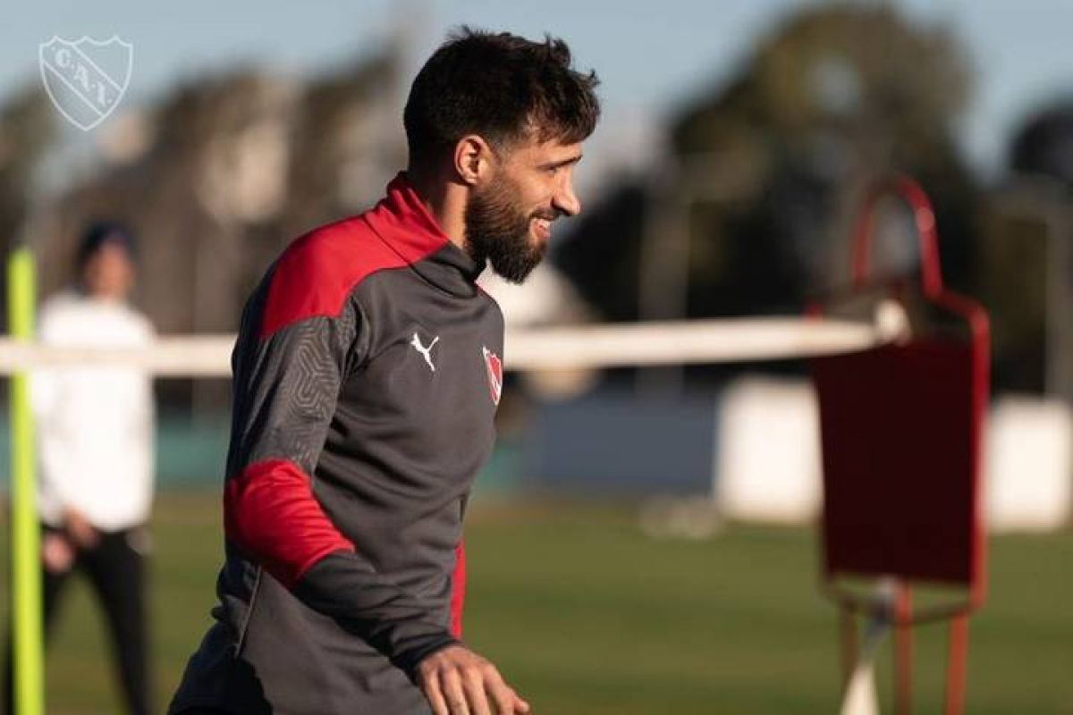 @Mati_Martinez Falcioni ensaya un solo cambio pensando en #Gimnasia (LP).