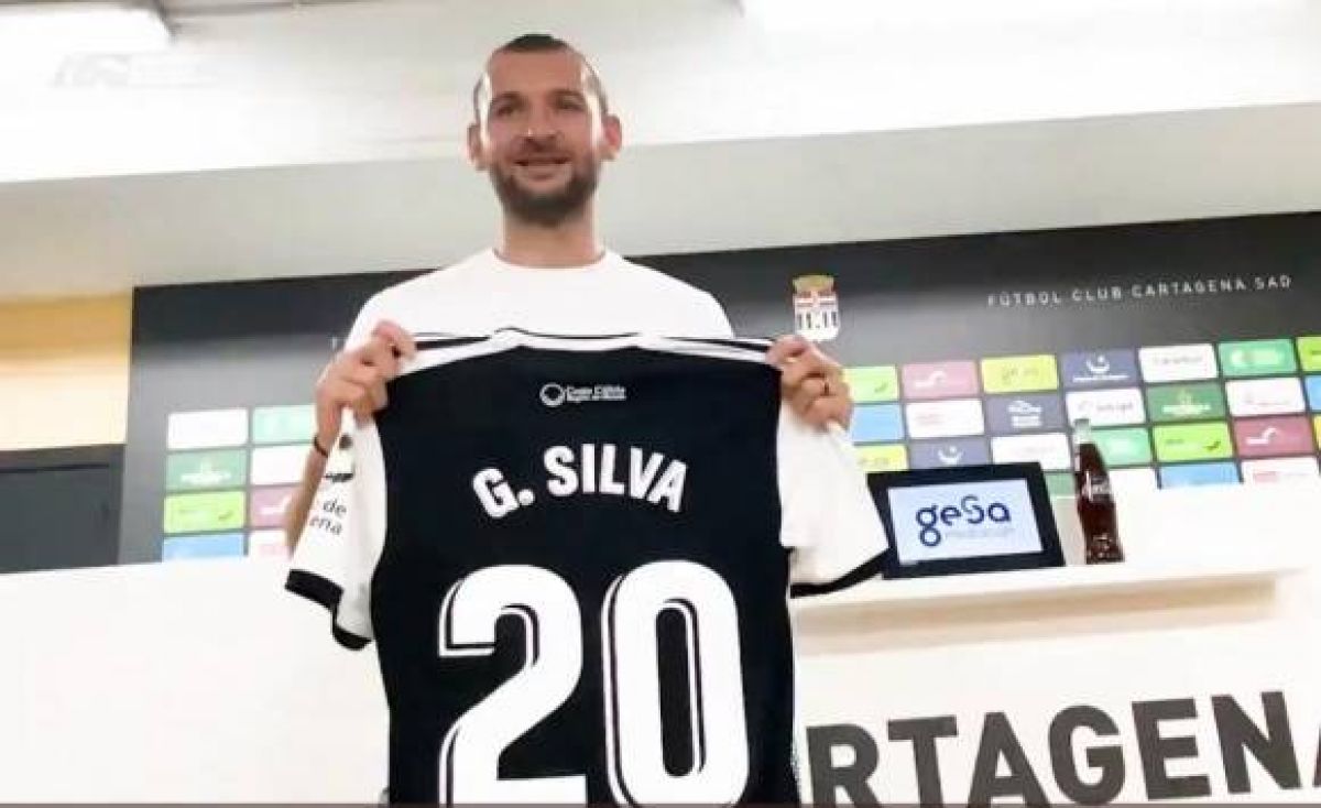 Gastón Silva habló de su llegada a Cartagena y los motivos que lo llevaron a quedarse en España. "OVACIÓN", "URUGUAY".