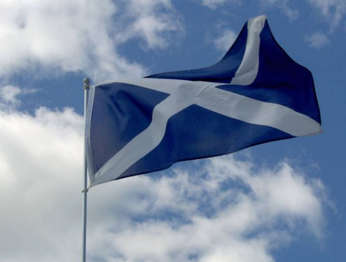 "#MONTEVIDEO PORTAL") Escocia se juega su futuro constitucional en las urnas.
