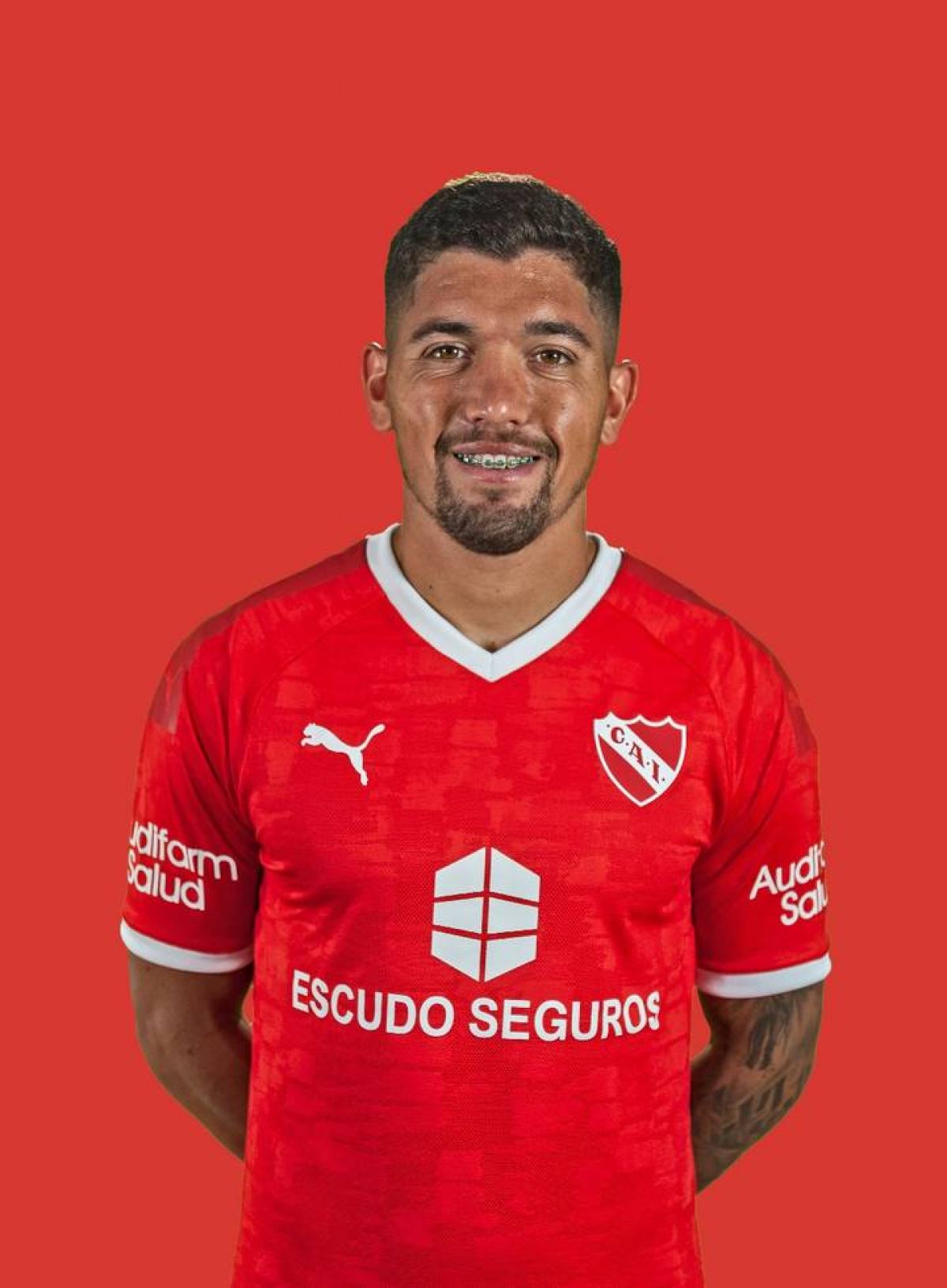 @GastonEdul Independiente no va a comprar a Federico Martínez pero Liverpool no obliga a CAI a que vuelva ahora.
