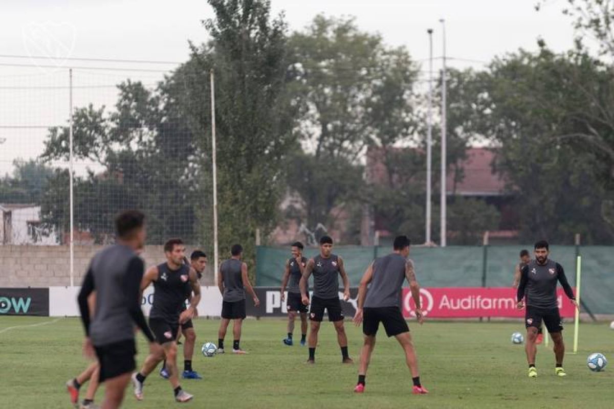 Entrenamiento en Villa Dominico.
