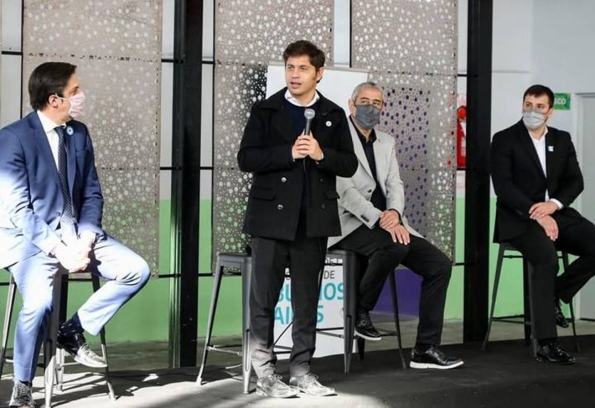 El gobernador #Kicillof y los ministros #Trotta y #Ferraresi inauguraron obras en escuelas de #Avellaneda.- @gestion_a .-