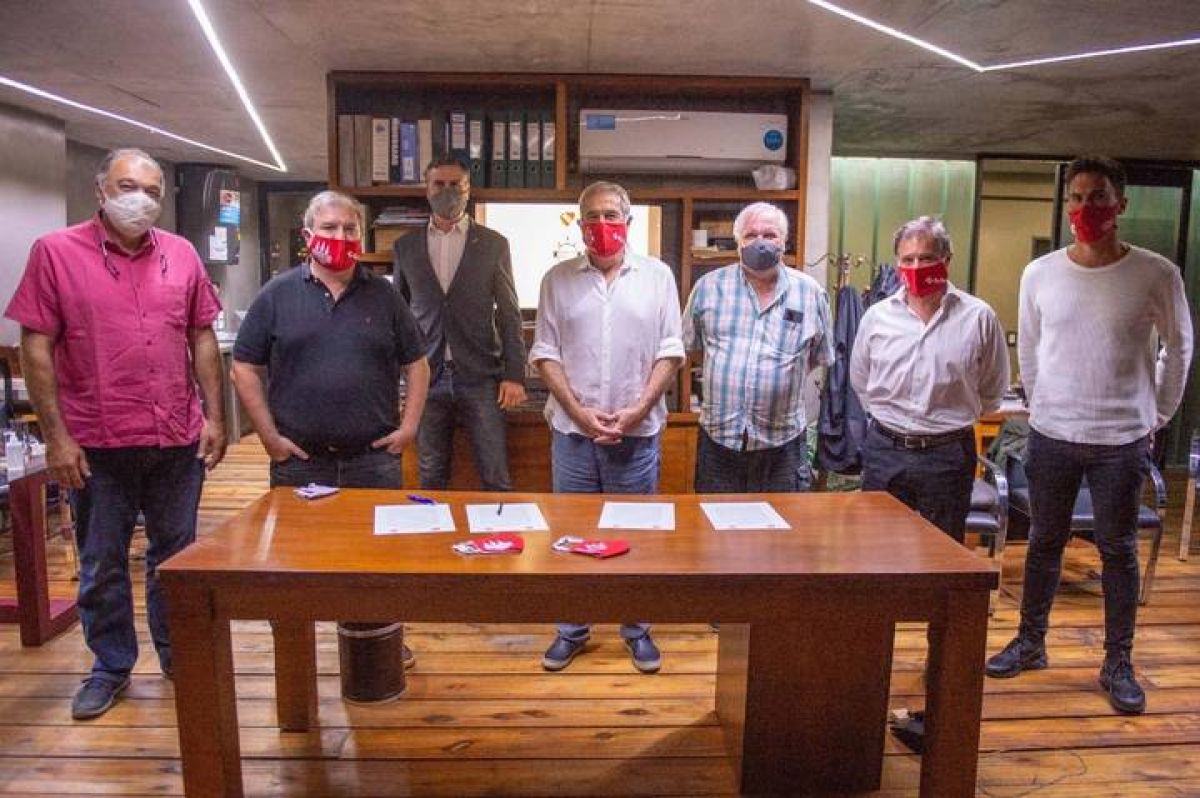 "¡#INDEPENDIENTE, EL GRAN CAMPEÓN!") #AUDIO, PROGRAMA COMPLETO.