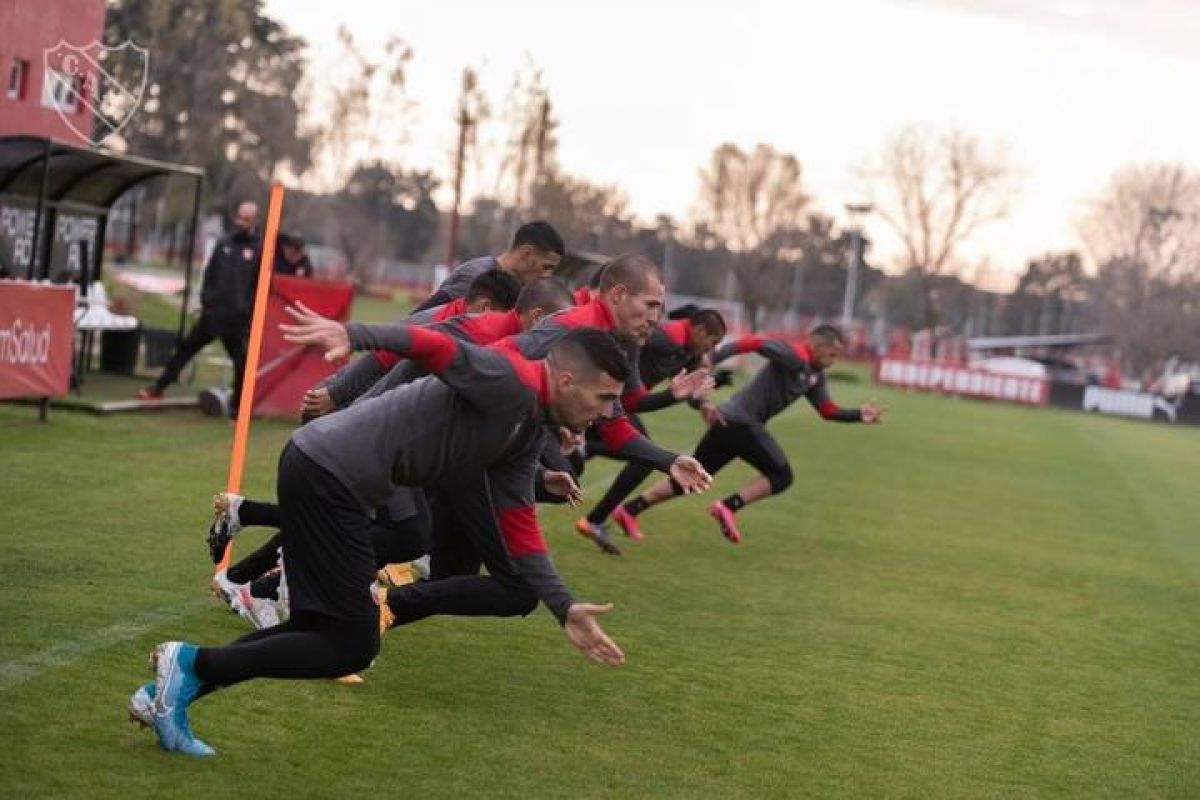 Otro día de trabajo. Falta poco, Rey de Copas. #TodoRojo