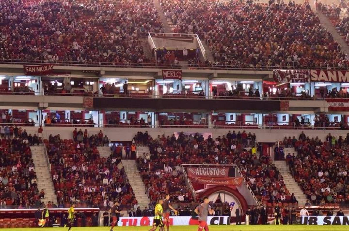 @nelsonlafit #Independiente Las cuotas sociales sufrirán un aumento desde enero.