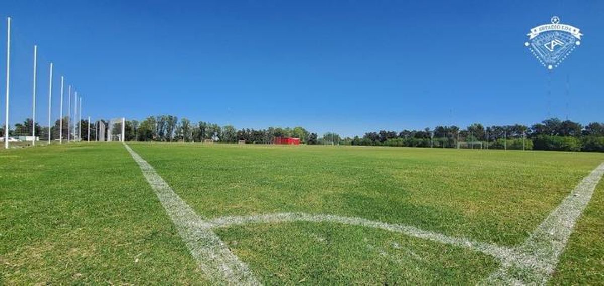 PABLO #MOYANO VISITÓ LAS NUEVAS CANCHAS DE SANTO DOMINGO. @pablomoyano_ok .-