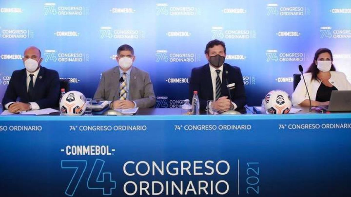 "INFOBAE") La @Conmebol recibirá una donación de vacunas contra el #COVID-19 de cara a la Copa América.