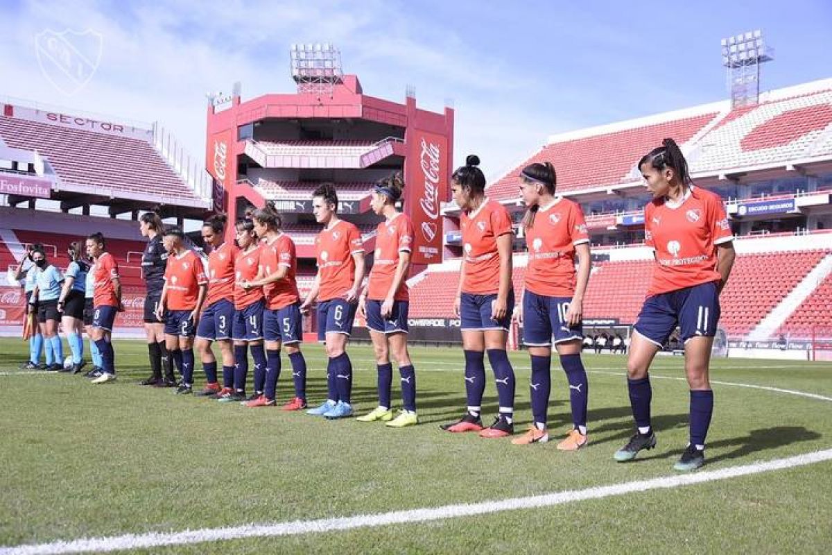 DERROTA PARA LAS DIABLAS.