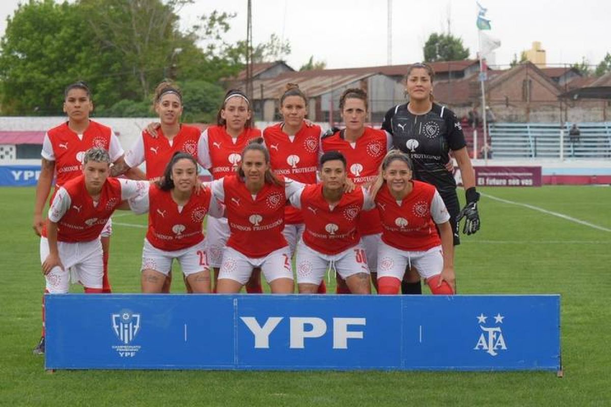 FÚTBOL FEMENINO...