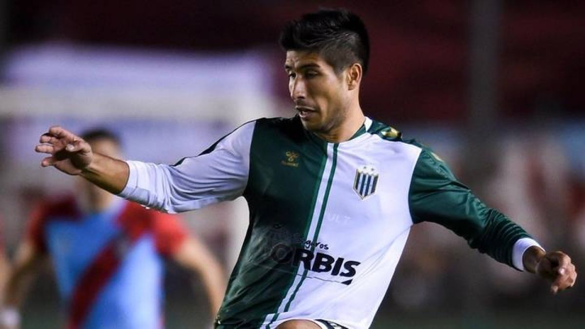 @Mati_Martinez #Independiente se acaba de comunicar con Eduardo Spinosa para pedir por Luciano Lollo.