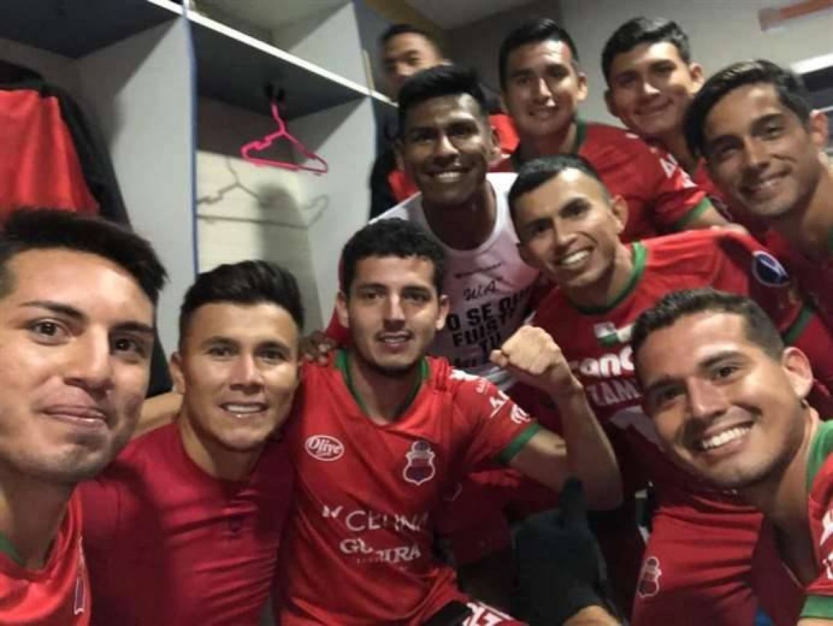 "¡#INDEPENDIENTE, EL GRAN CAMPEÓN!") ASÍ JUEGA EL CLUB DEPORTIVO #GUABIRÁ DE #BOLIVIA.-