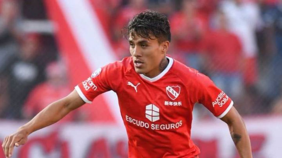 @Mati_Martinez AHORA| Falcioni no le confirmó el equipo al plantel.