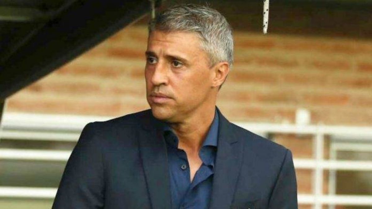 "LOCOXELROJO") Crespo, el principal candidato para DT del Rojo.