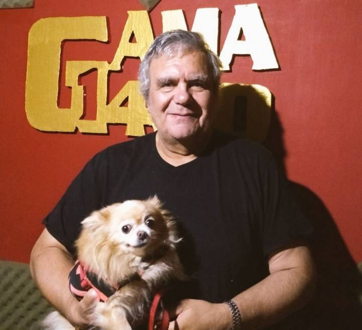 INDEPENDIENTE_CAI @INDEPENDIENTEgc · PROGRAMA #INDEPENDIENTE EL GRAN CAMPEÓN vivo: SÁBADO DE 18 A 20 HS.