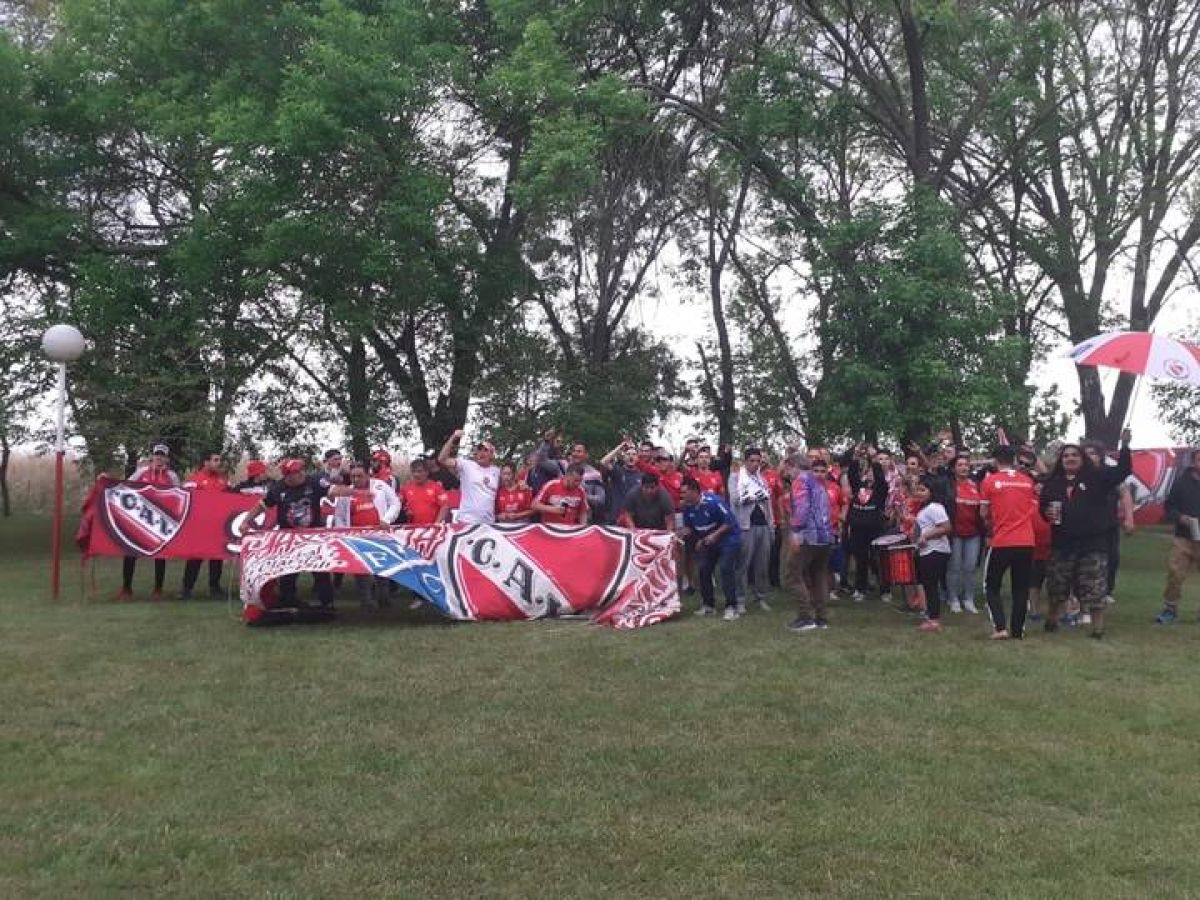 "GRAN CAMPEÓN") REUNIÓN DE PEÑAS DE #INDEPENDIENTE EN #PERGAMINO.-
