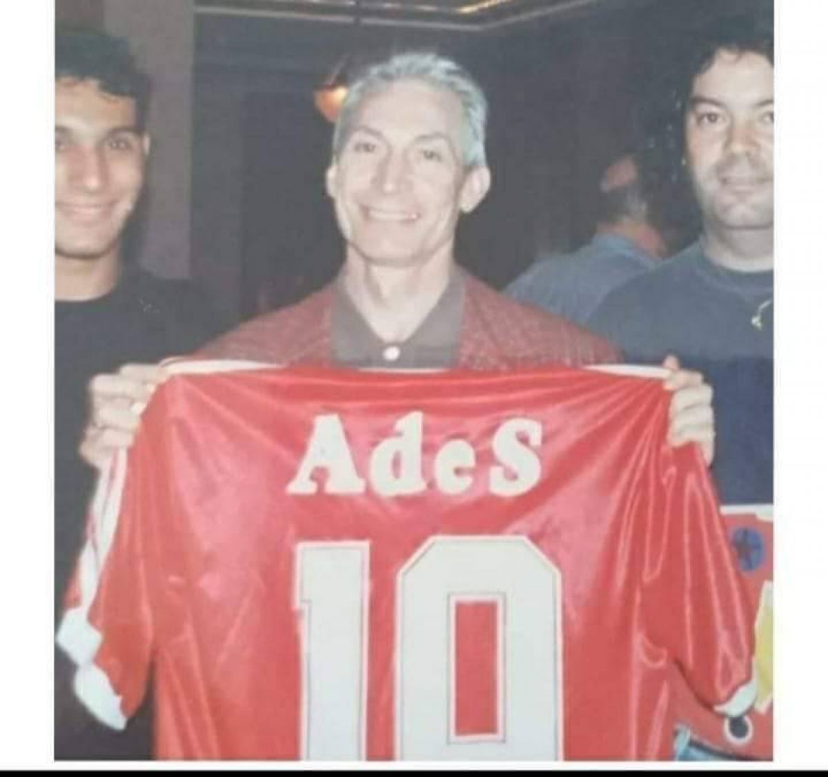 @Abogado666 ) Charlie Watts con The Rolling "Red" Stones...